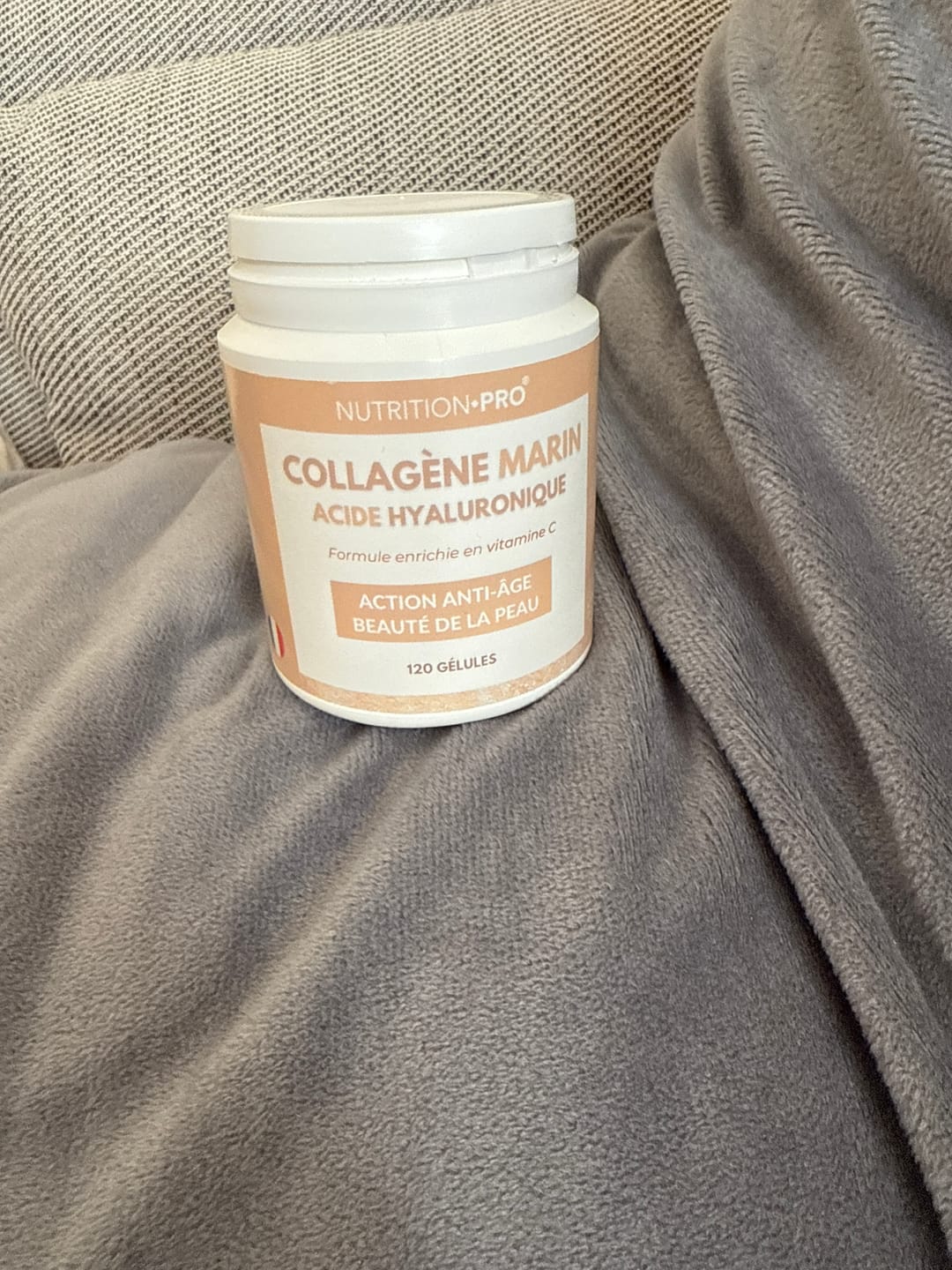 Customer photo review of COLLAGÈNE MARIN HYDROLYSÉ / ACIDE HYALURONIQUE - 120 GÉLULES