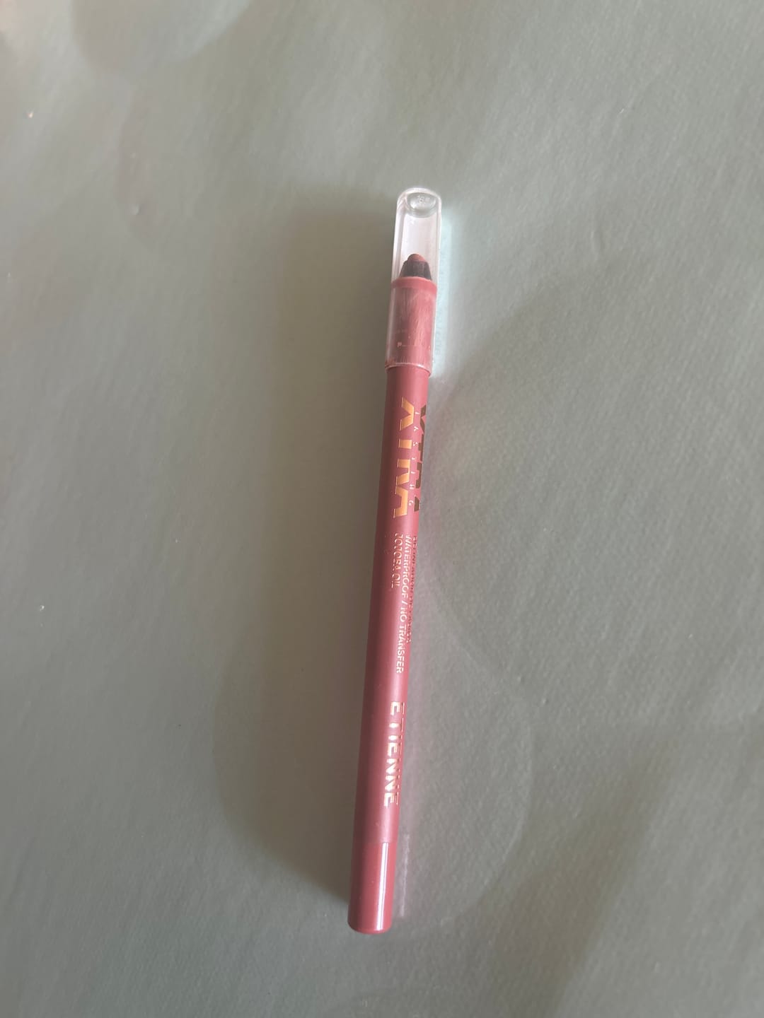 Customer photo review of DELINEADOR DE LABIOS XTRA LIP LINER TONO TOFFEE 01