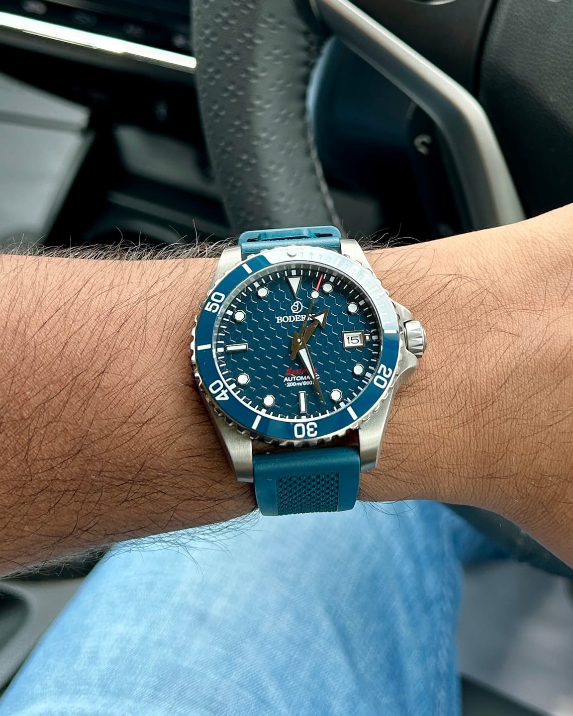 Customer photo review of SEATURTLE.OCEAN(TITANIUM) - Automatic Titanium Diver Watch | Sea Blue