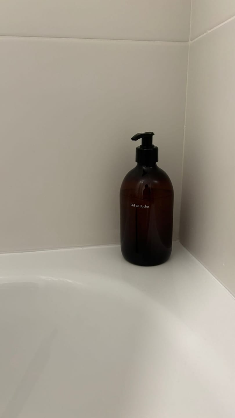 Customer photo review of Botella Soluto Jabón de Manos