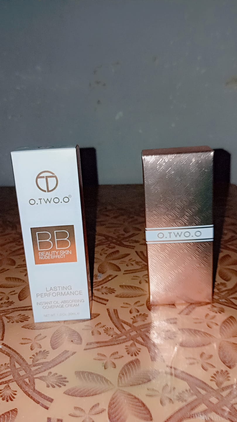 Customer photo review of O.TWO.O HAUTE REFRESH BROAD SPECTRUM SUNSCREEN