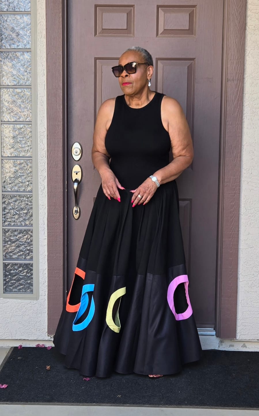 Customer photo review of Sleeveless Hollow Pleated Split-Joint Round-neck Maxi Dresses