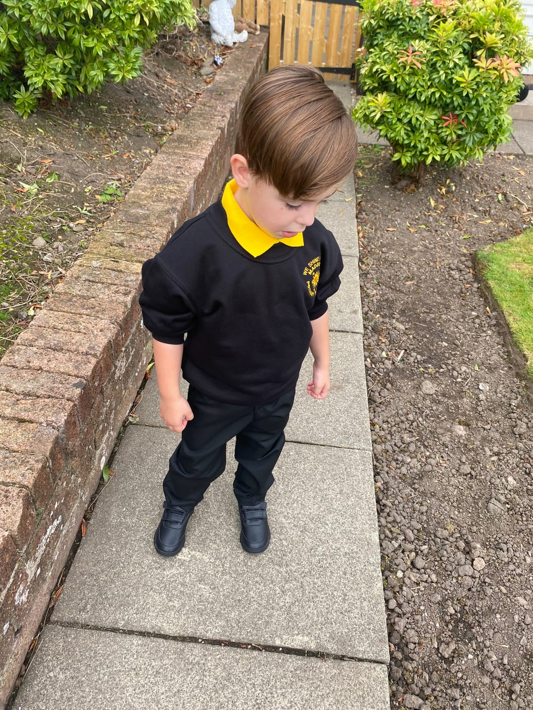 Customer photo review of Bundle of 5 School Uniform Sweatshirt