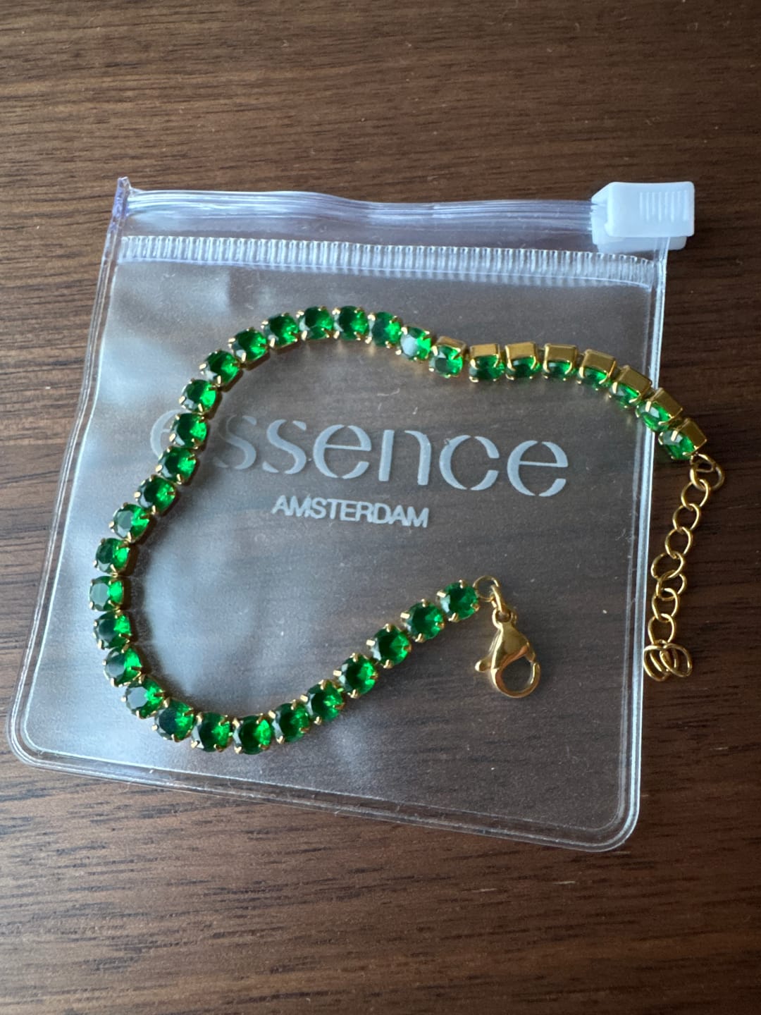 Customer photo review of Tennis Green Bracelet (Gold)