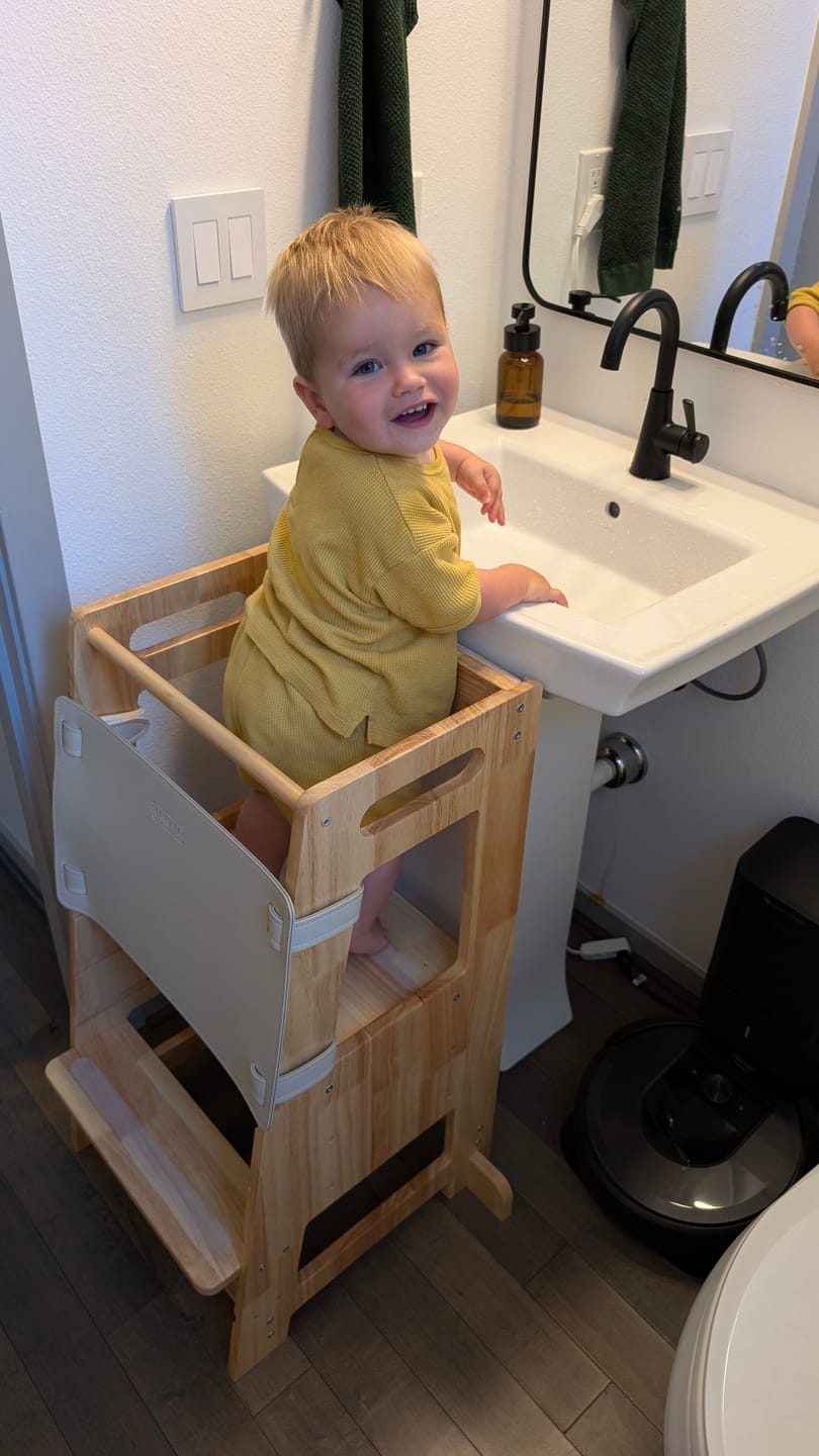 Customer photo review of HARPPA Nordo | Toddler Kitchen Tower