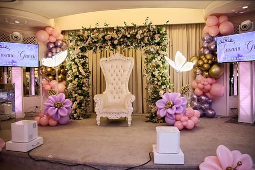 Customer photo review of Blue Purple Arch Fabric Artificial Flower Wall