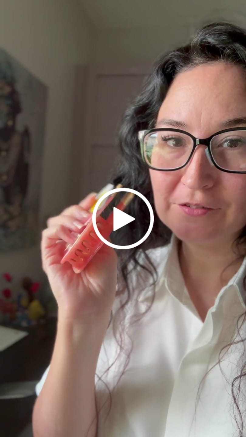 Customer video review of Large Rose Wine Bottle Hair Claw Clip
