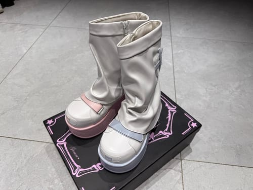 Customer photo review of Medical leg boots pink thick-soled shoes