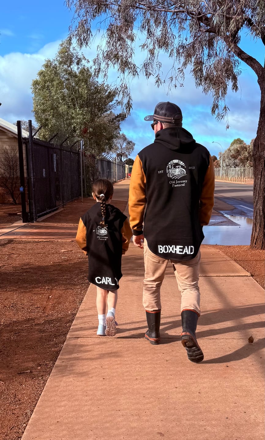 Customer photo review of Sandy Taupe, Smoke & Black | No Zip Long Tail Hoody