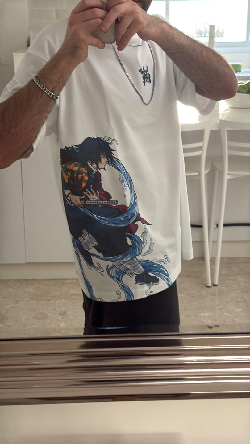 Customer photo review of Giyu Tomioka Oversize Tee