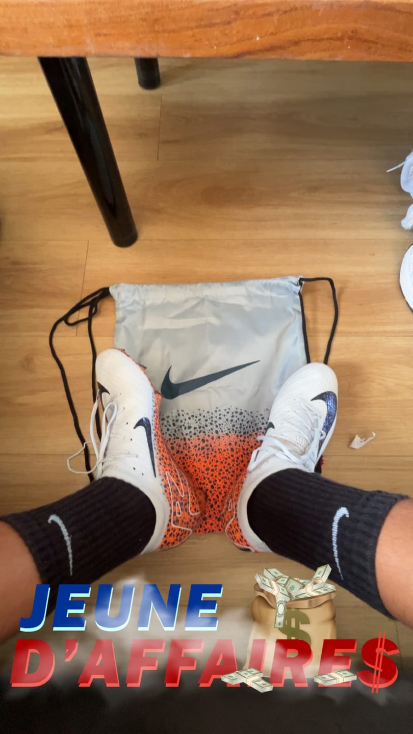 Customer photo review of Mercurial Vapor 16 Elite FG Electric Pack