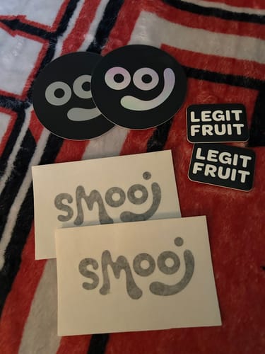 Customer photo review of Smooj Sticker Trio