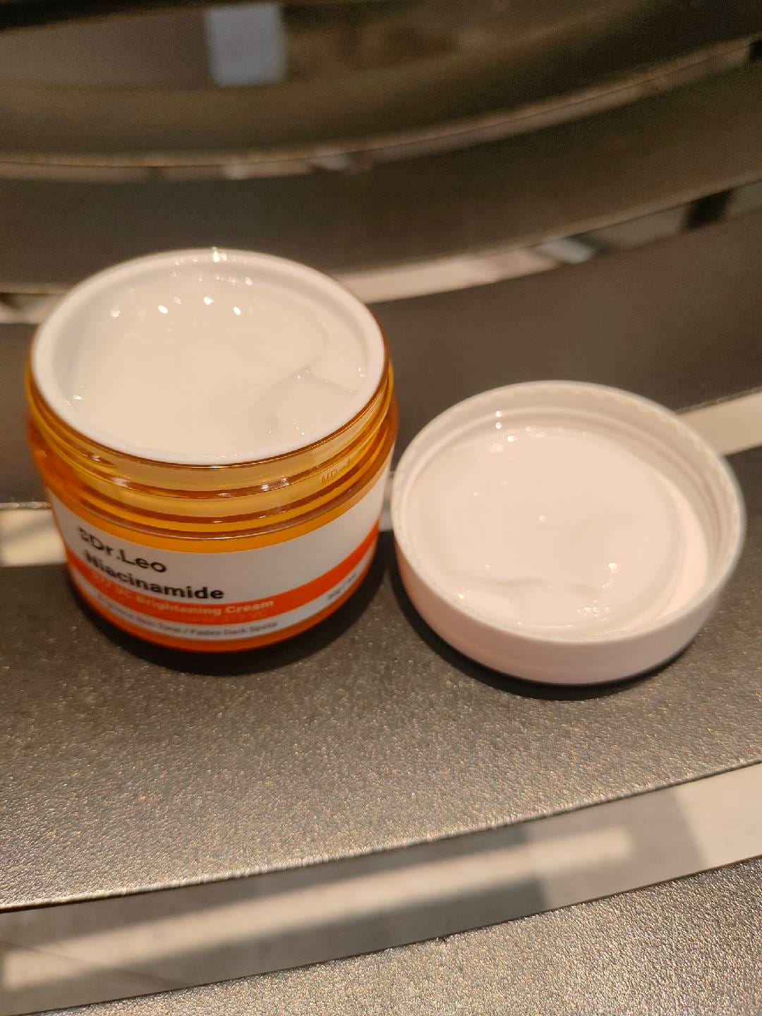 Customer photo review of Dr.Leo 377 VC Crema Blanqueadora y Antimanchas