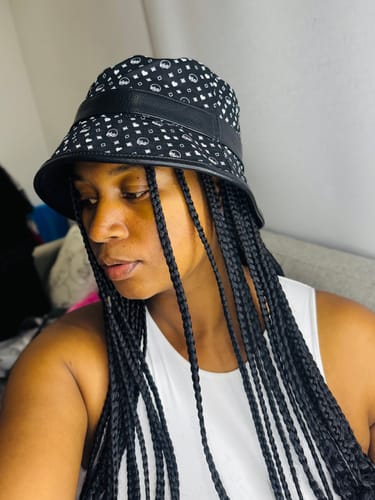 Customer photo review of Era Bucket Hat