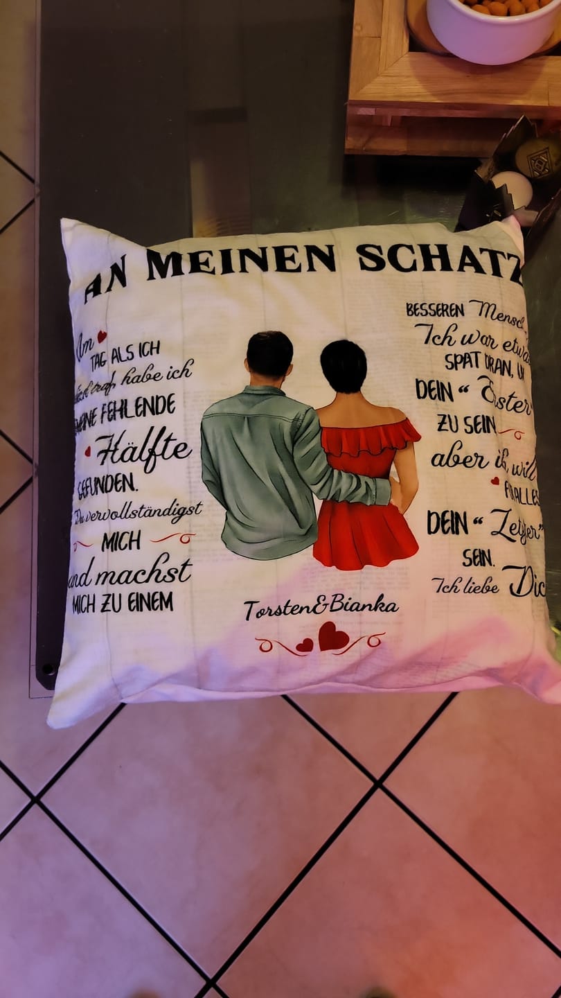 Customer photo review of An meinen Schatz (an sie - Zeichenstil) - Paar-Kissen