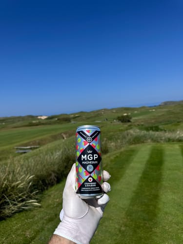 Customer photo review of NEW! MGP Strawberry & Rhubarb Sparkling Spring Water with Magnesium (24 drinks, £1.83 per can)