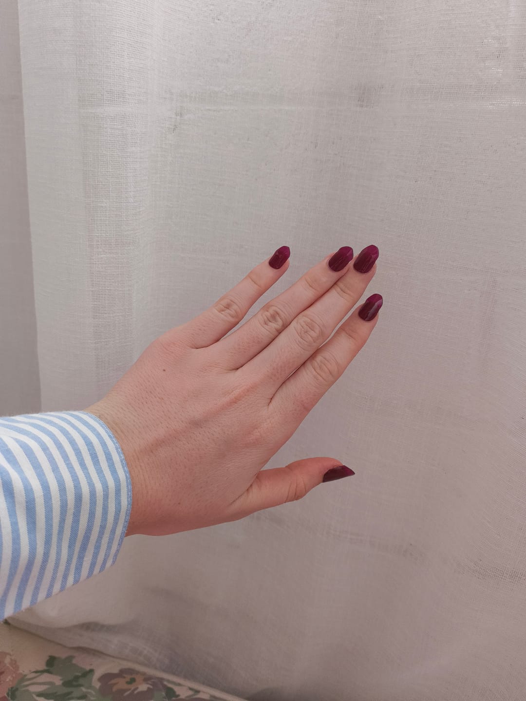 Customer photo review of Sweet Cherry DIY Semicured Gel Nail Sticker Kit