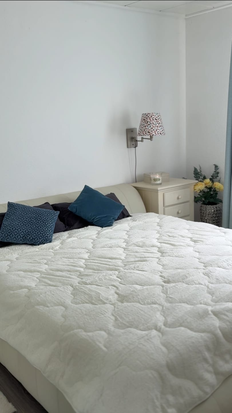 Customer photo review of Dekbed Zonder Overtrek Teddy™ Cappuccino White