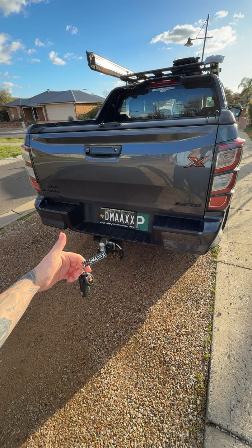 Customer photo review of VIC Deluxe Licence Plate Custom Keychain