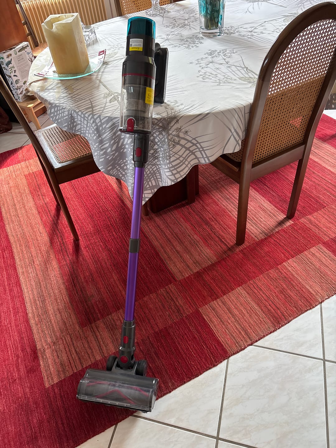 Customer photo review of Aspirateur balai V1 Pro – Moteur ultra-puissant 100 000 tr/min pour une performance exceptionnelle
