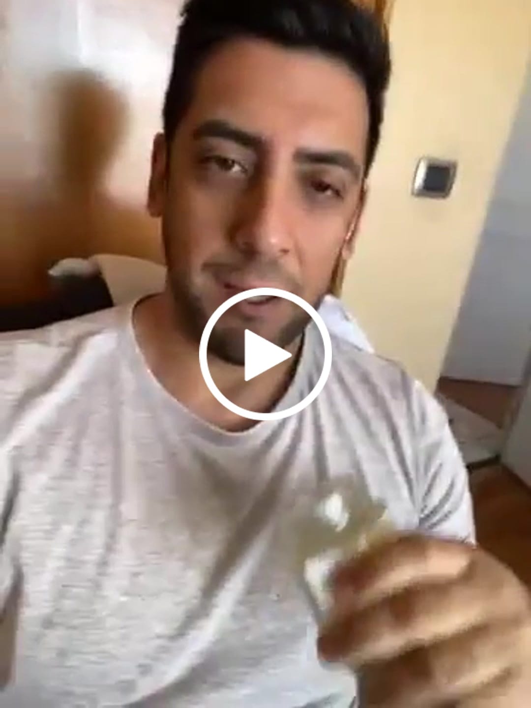 Customer video review of Miel de Ulmo 225 grs