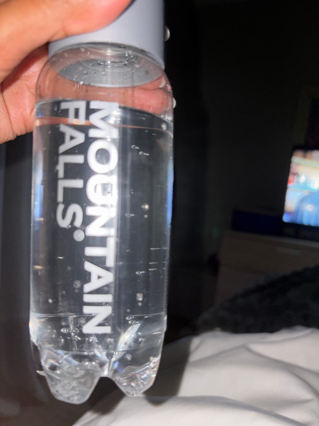 Customer photo review of 330ml Sparkling Mineral Water