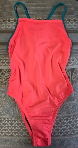 Kim review of LENNOX ONE PIECE || Vibe|Atlantic image 1 out of 2