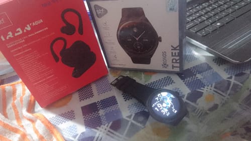 Customer photo review of Smartwatch Reloj Kronos Trek IPS 1.38", Llamadas, Protección IP67, Negro