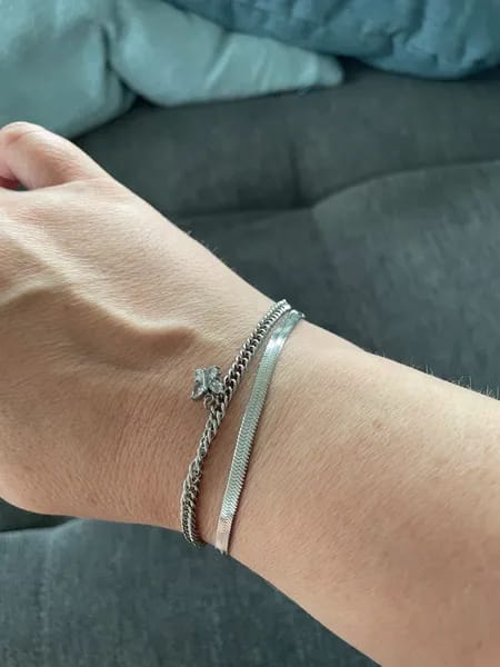 Customer photo review of Shine Butterfly Armband | 18K vergoldet