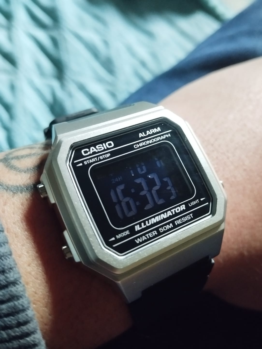 Customer photo review of Reloj Casio Vintage W-217HM-7BV Plateado/Negro