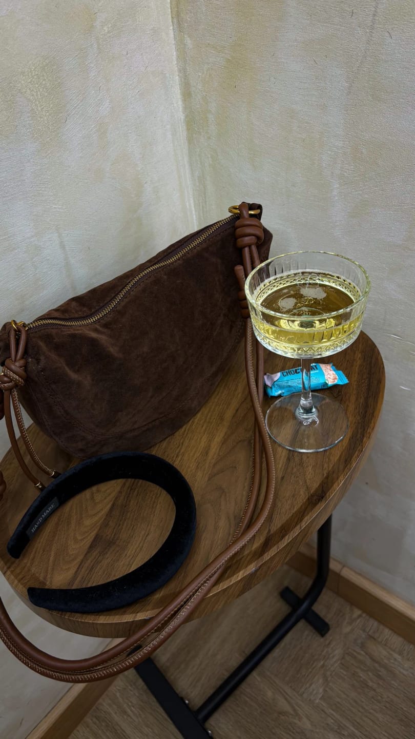 Customer photo review of Mary - Stylish Vegan Suede Shoulder Bag for Women, Trendy Crossbody Dumpling Design
