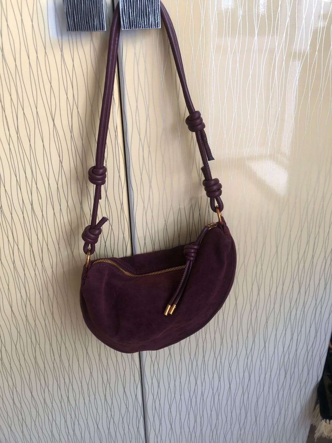 Customer photo review of Mary - Stylish Vegan Suede Shoulder Bag for Women, Trendy Crossbody Dumpling Design