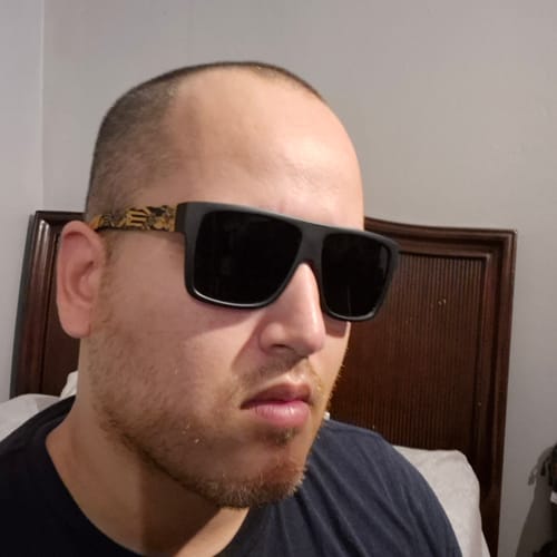 Customer photo review of Mis Raíces Black