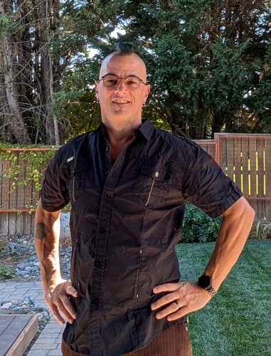 Customer photo review of Men's Outdoor Casual Cotton Pocket Short Sleeve Shirt