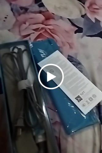 Customer video review of Singapore Lot Imported Tuft Hair Straightener