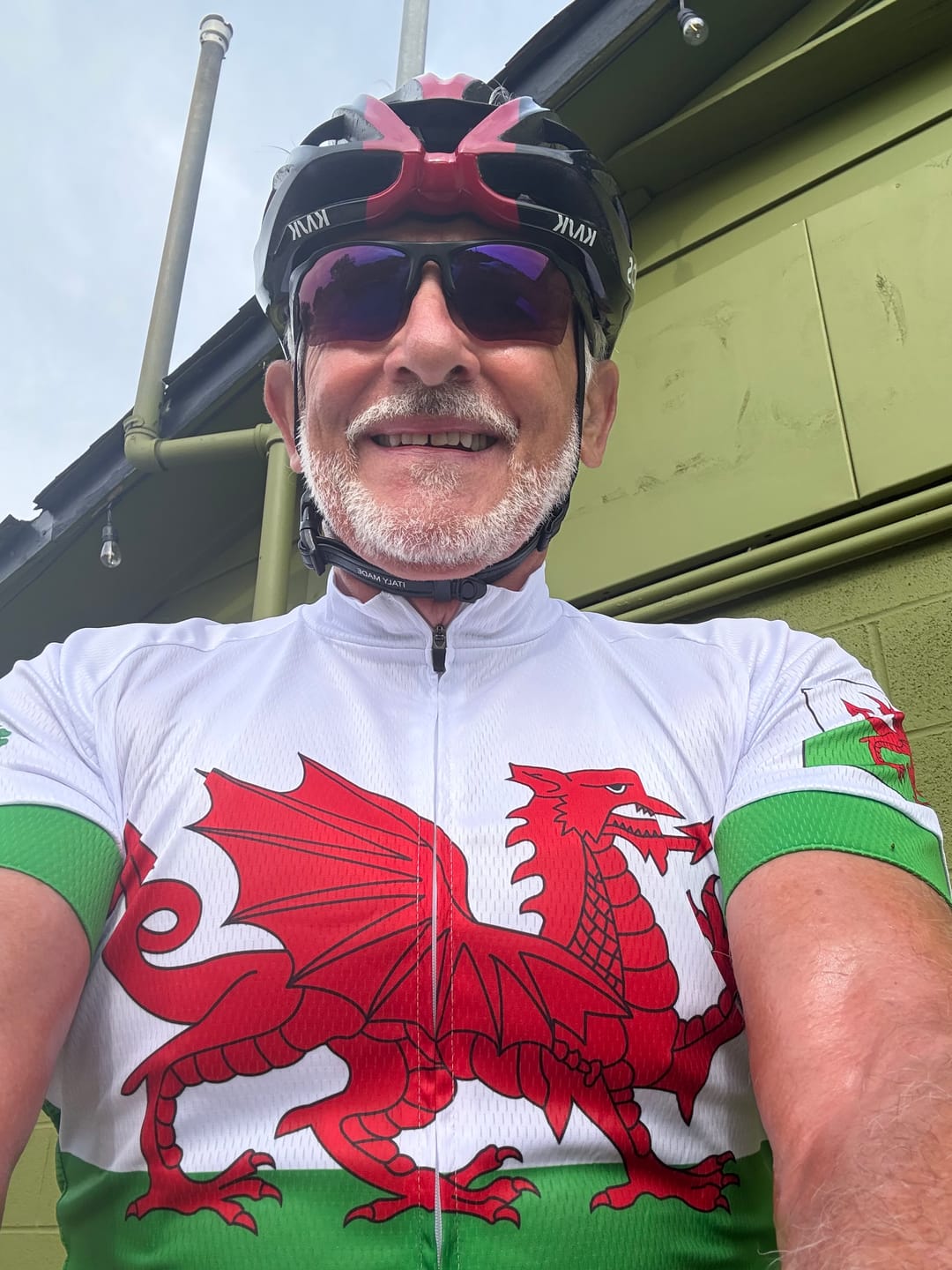 Customer photo review of Wales Flag Cycling Jersey (Green, White & Red)