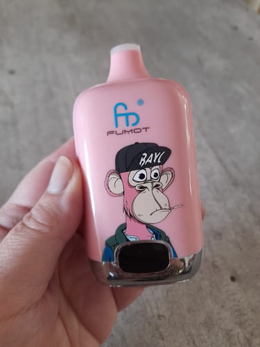 Alexandra H. review of Tornado Vape 12000 - Peach Ice image 1 out of 1