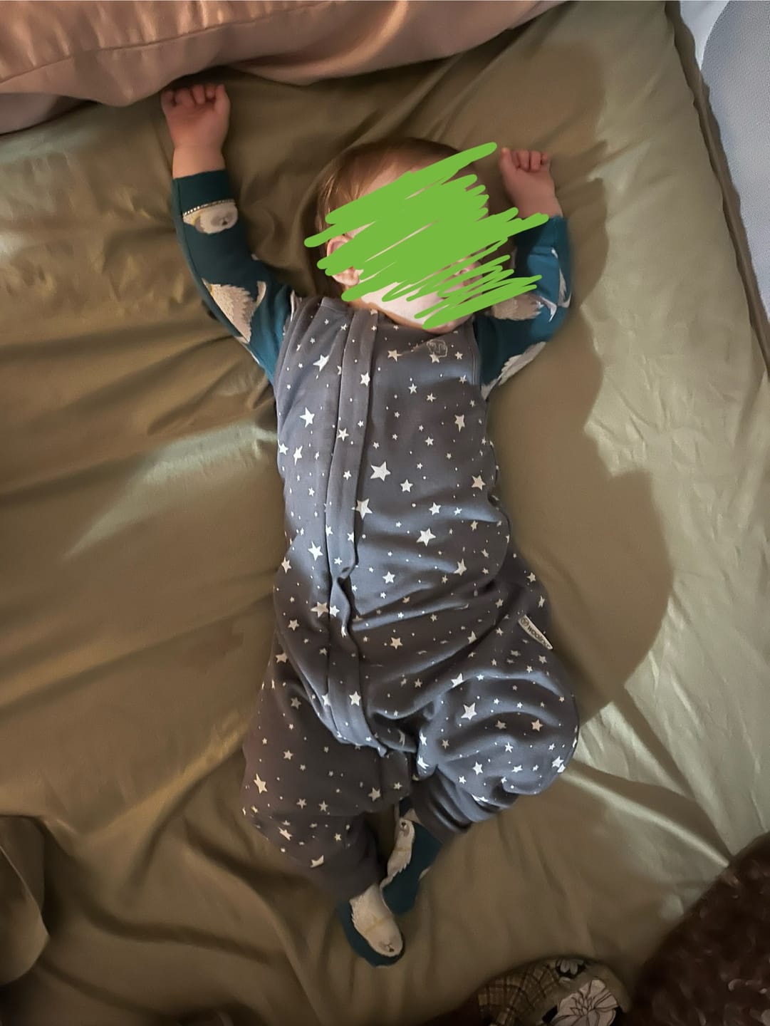 Customer photo review of 4 Season® Baby Sleep Bag with Feet, Merino Wool & Organic Cotton, Star Gray