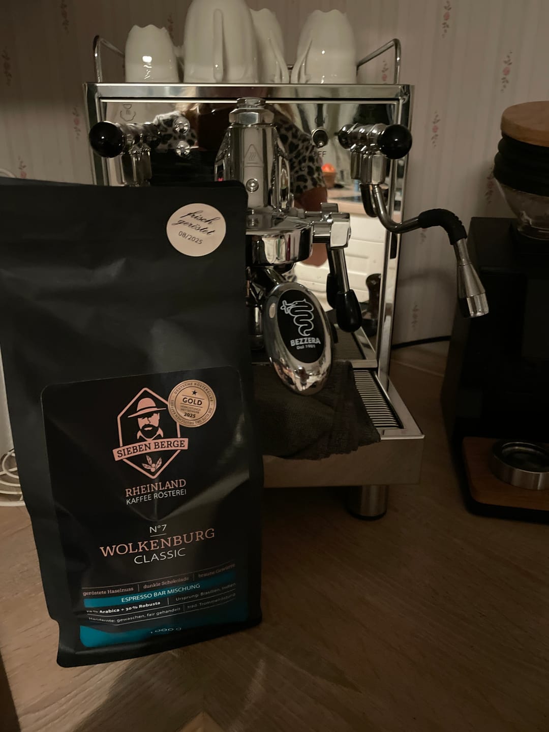 Customer photo review of N°7 Wolkenburg Classic – Zeitlose Eleganz – Espresso Bar Mischung