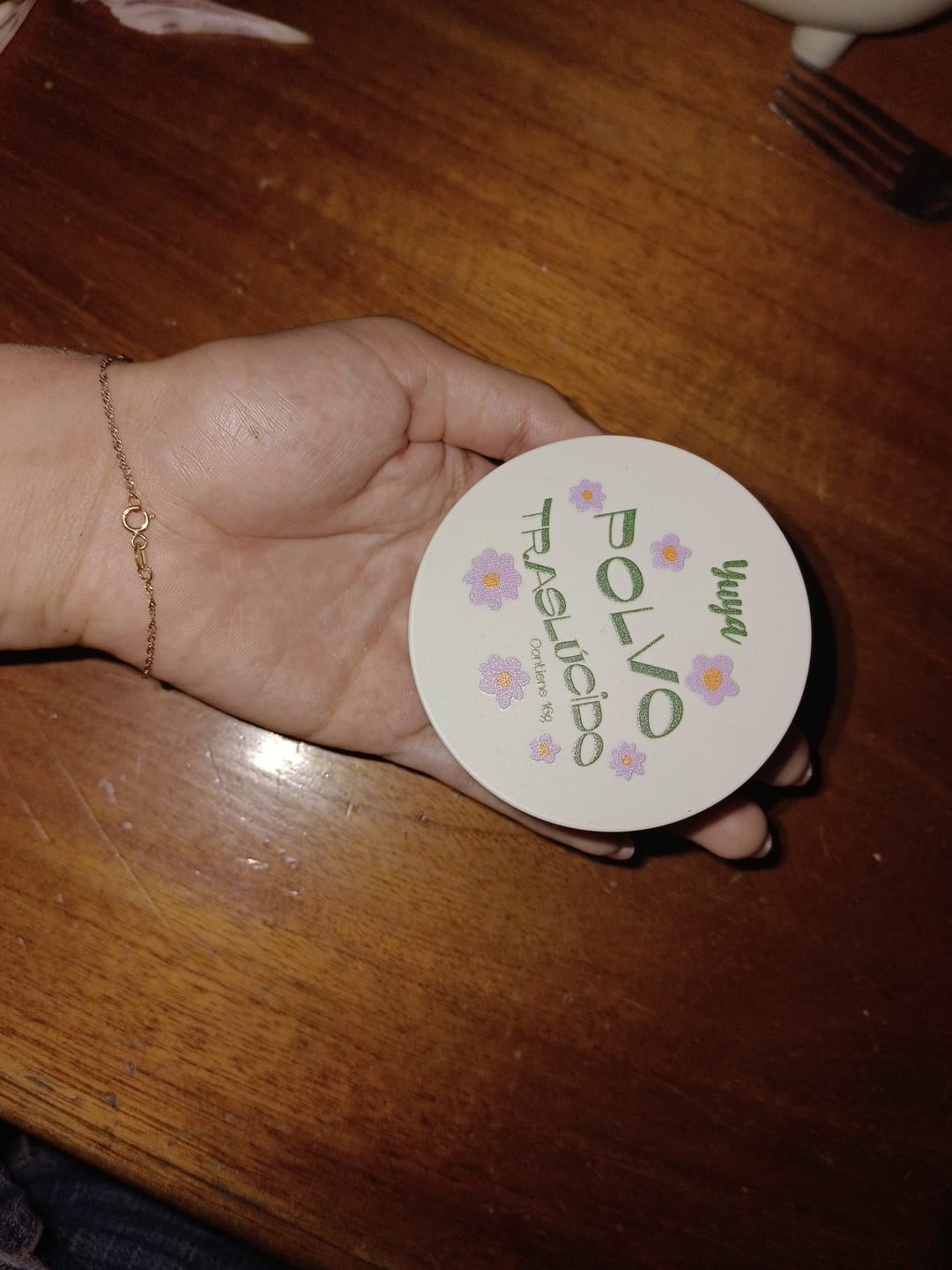 Customer photo review of Polvo Traslúcido Yuya