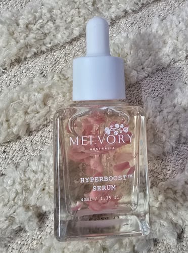 Customer photo review of Niacinamide 8% + Vitamin B5 HYPERBOOST® Serum