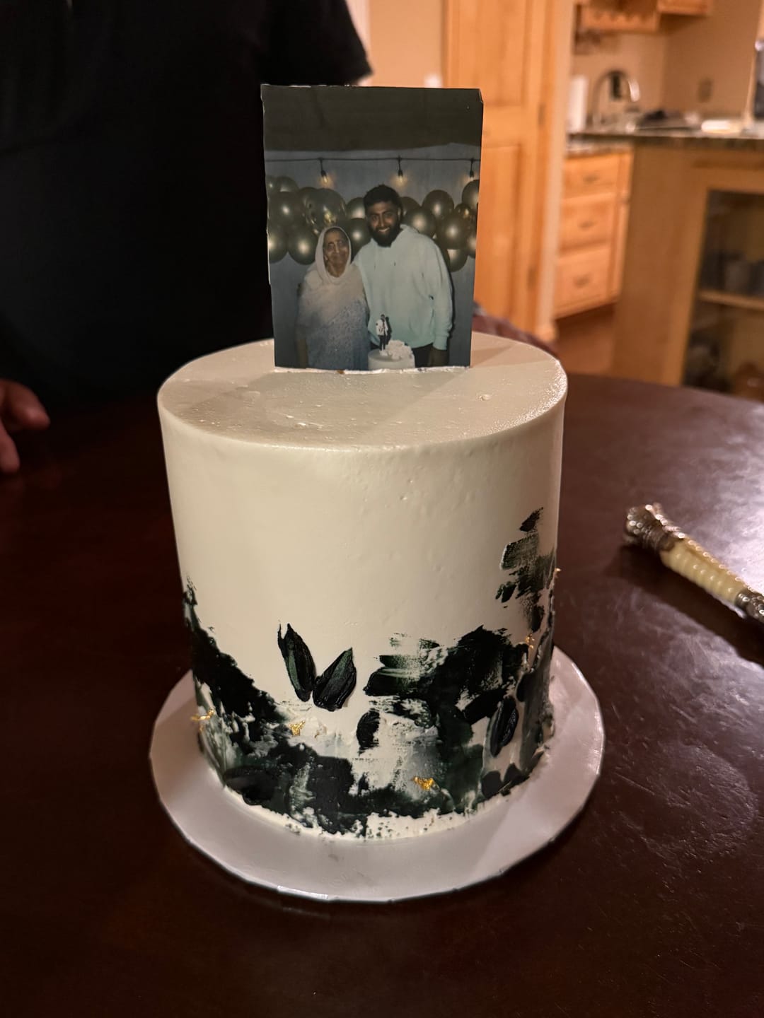 Customer photo review of Abstract Petals Cutting Cake