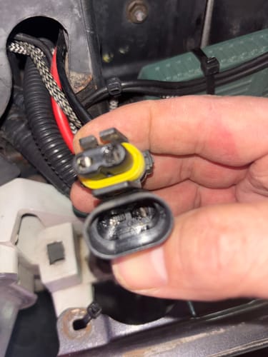 Customer photo review of H4 Relay Harness (Each)
