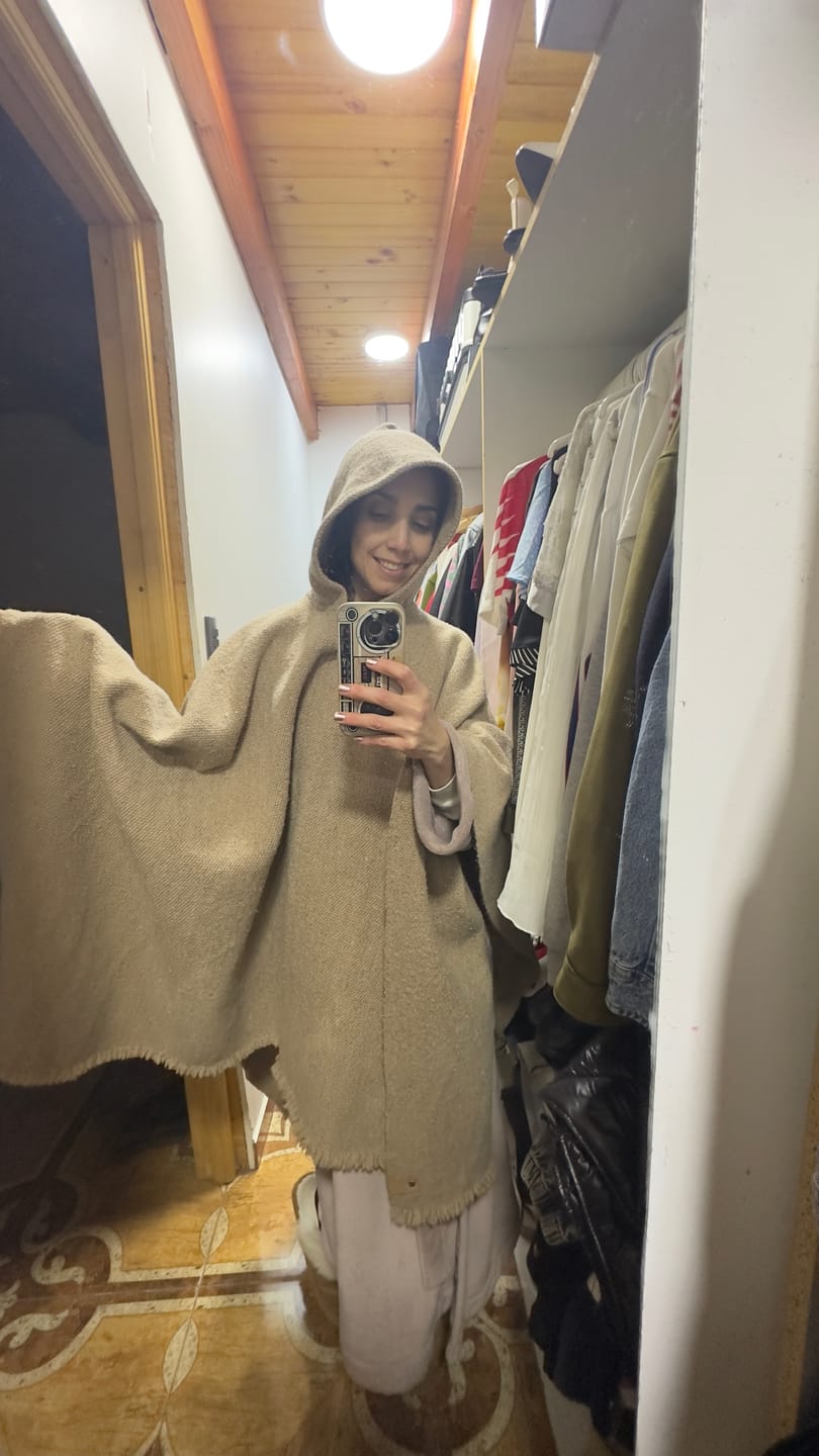 Customer photo review of PONCHO PREMIUM BEIGE
