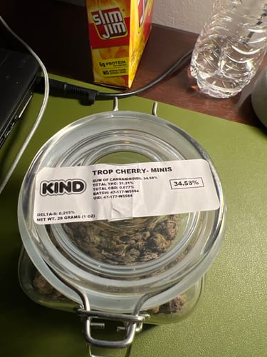 Customer photo review of Trop Cherry - 28 Grams - Minis (Sativa)
