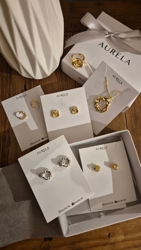 Customer photo review of Collar con Dije Irregular - Chapa de Oro