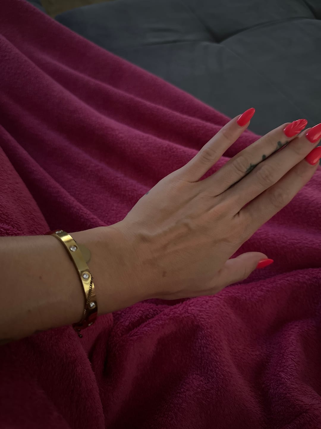 Customer photo review of Arianna Armreif | 18K vergoldet