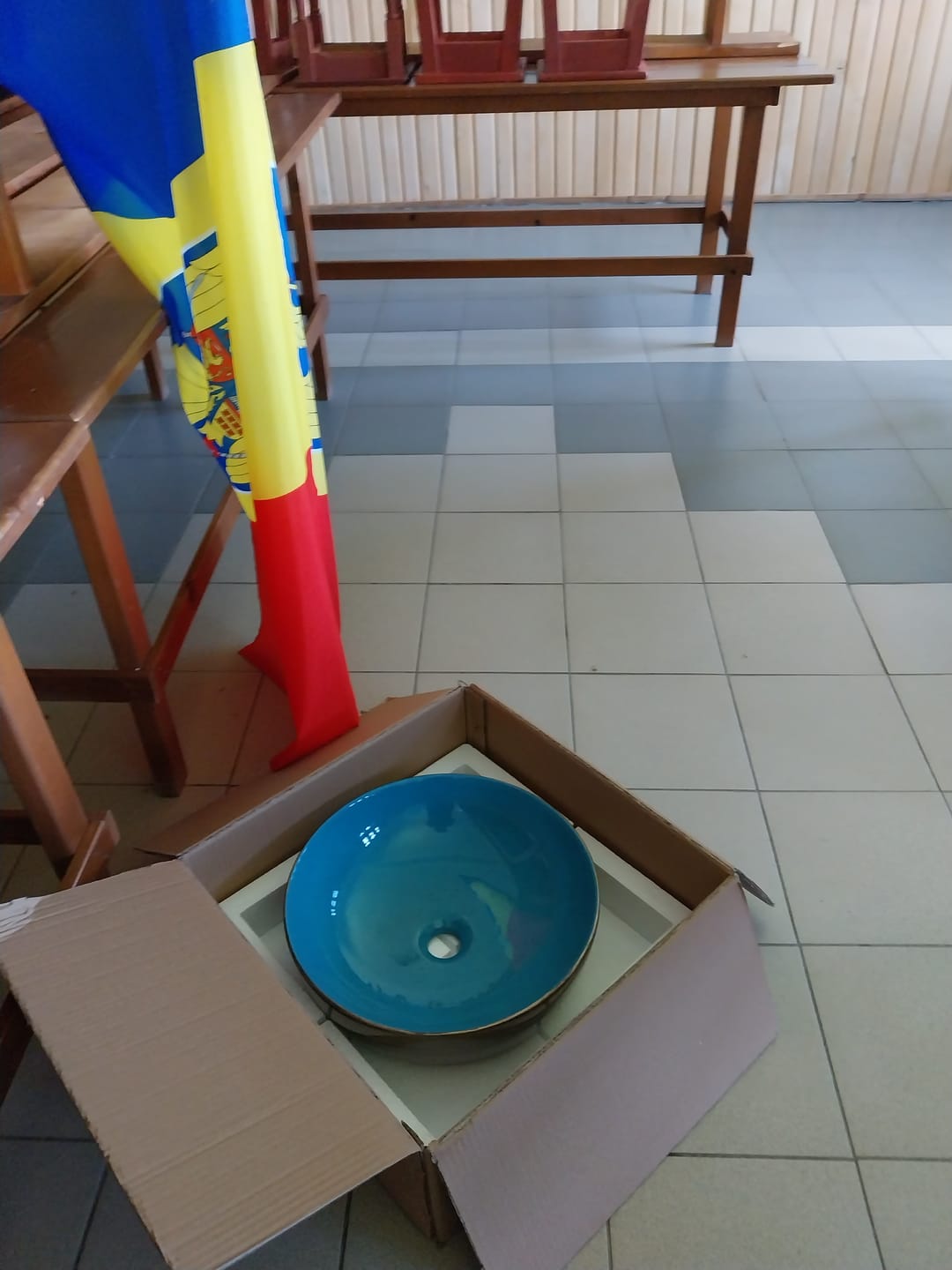 Customer photo review of Lavoar Aplicat Luxury Line 41.5CM Golden Turquoise