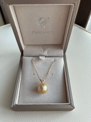 Customer photo review of 18k Gold South Sea Golden Pearl Necklace KN00127