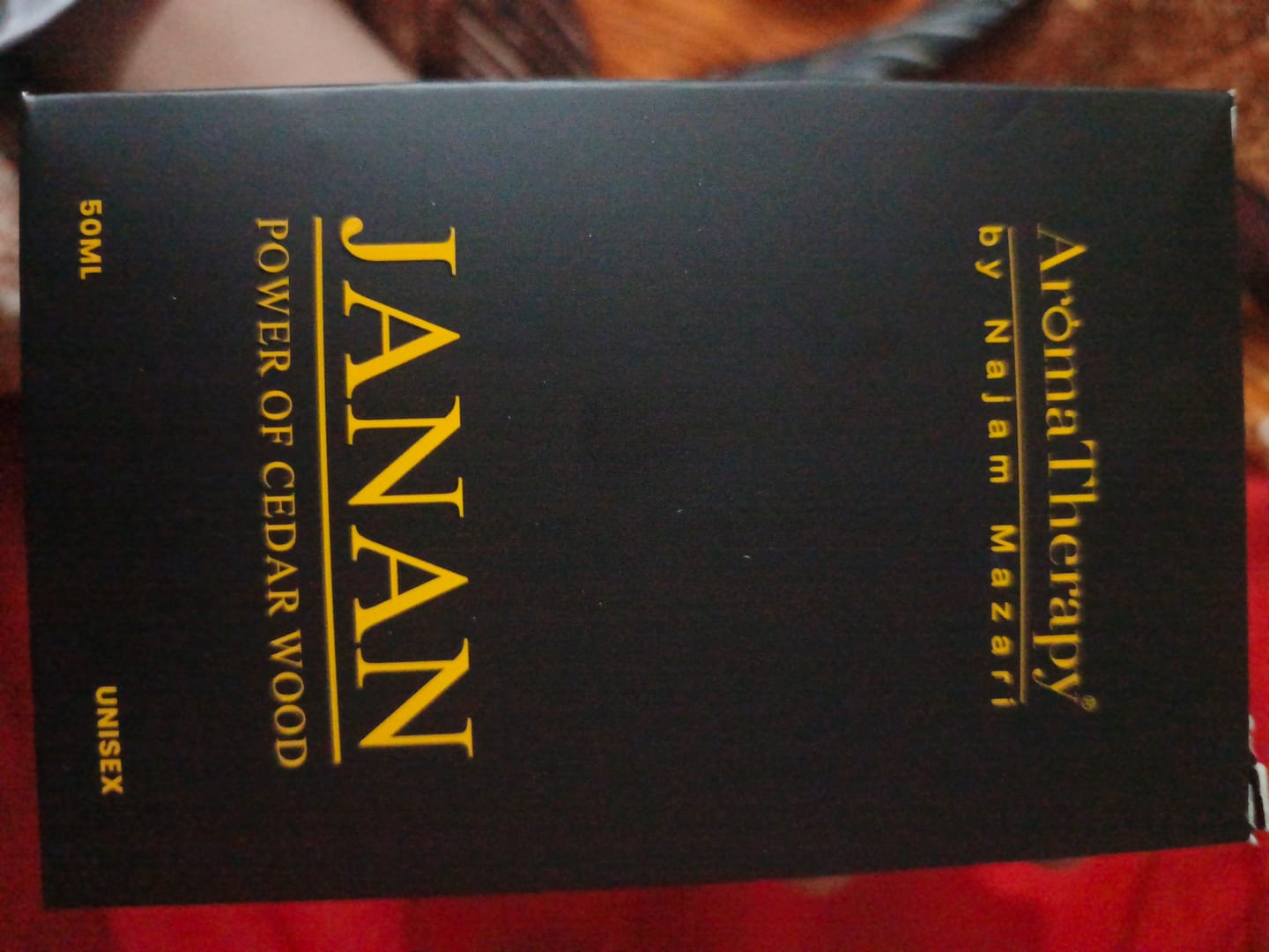 Customer photo review of Janan Natural Perfume - Embrace the Power of Cedarwood in Every Scent (Janan Gold and Silver)